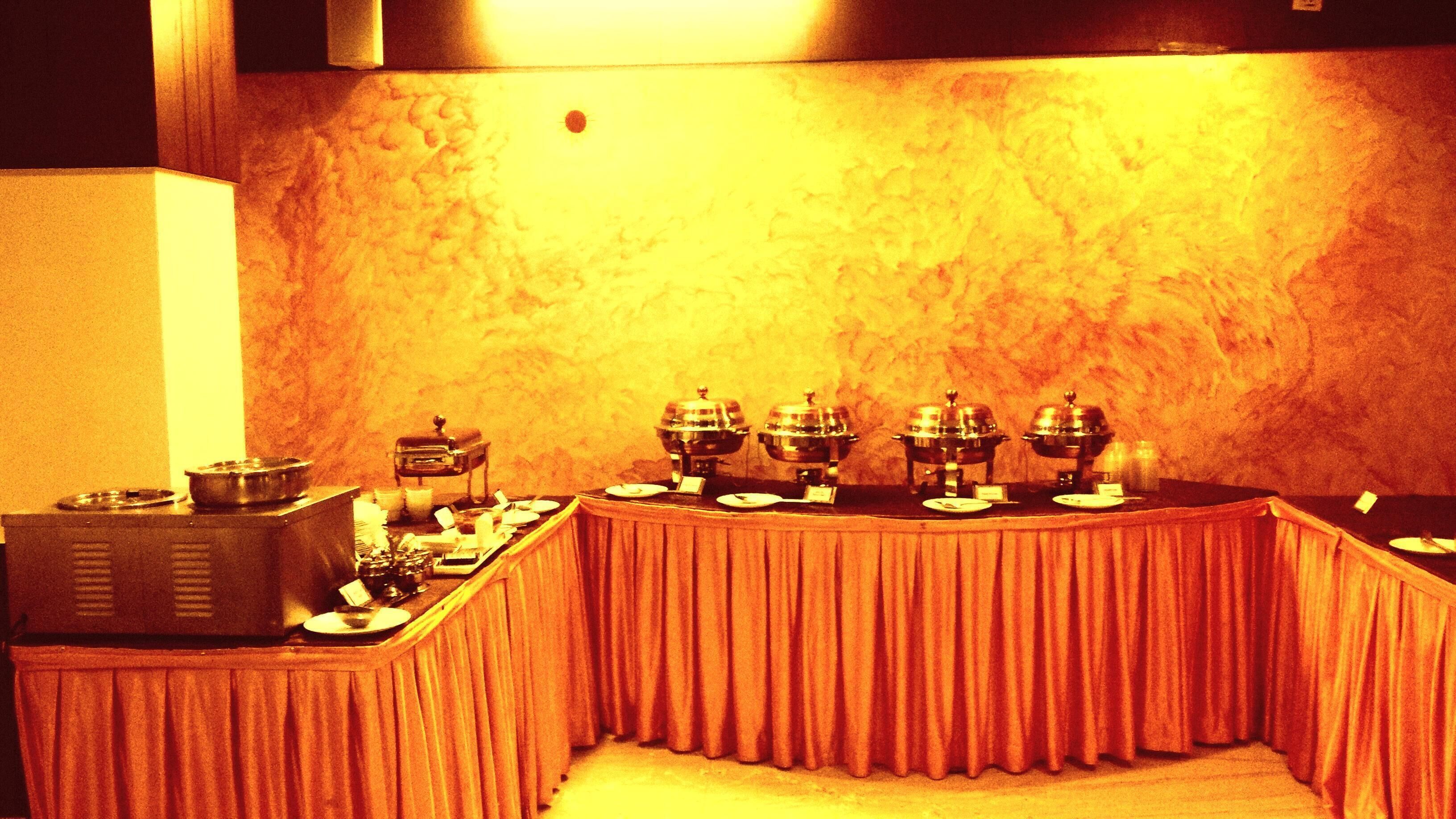 Daily buffet breakfast (INR 300 per person)