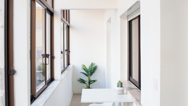 Dining - Just4u Apartment - Near Lisbon & Beach - With AC (Almada)