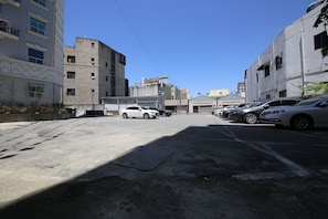 Parcheggio non assistito gratuito
