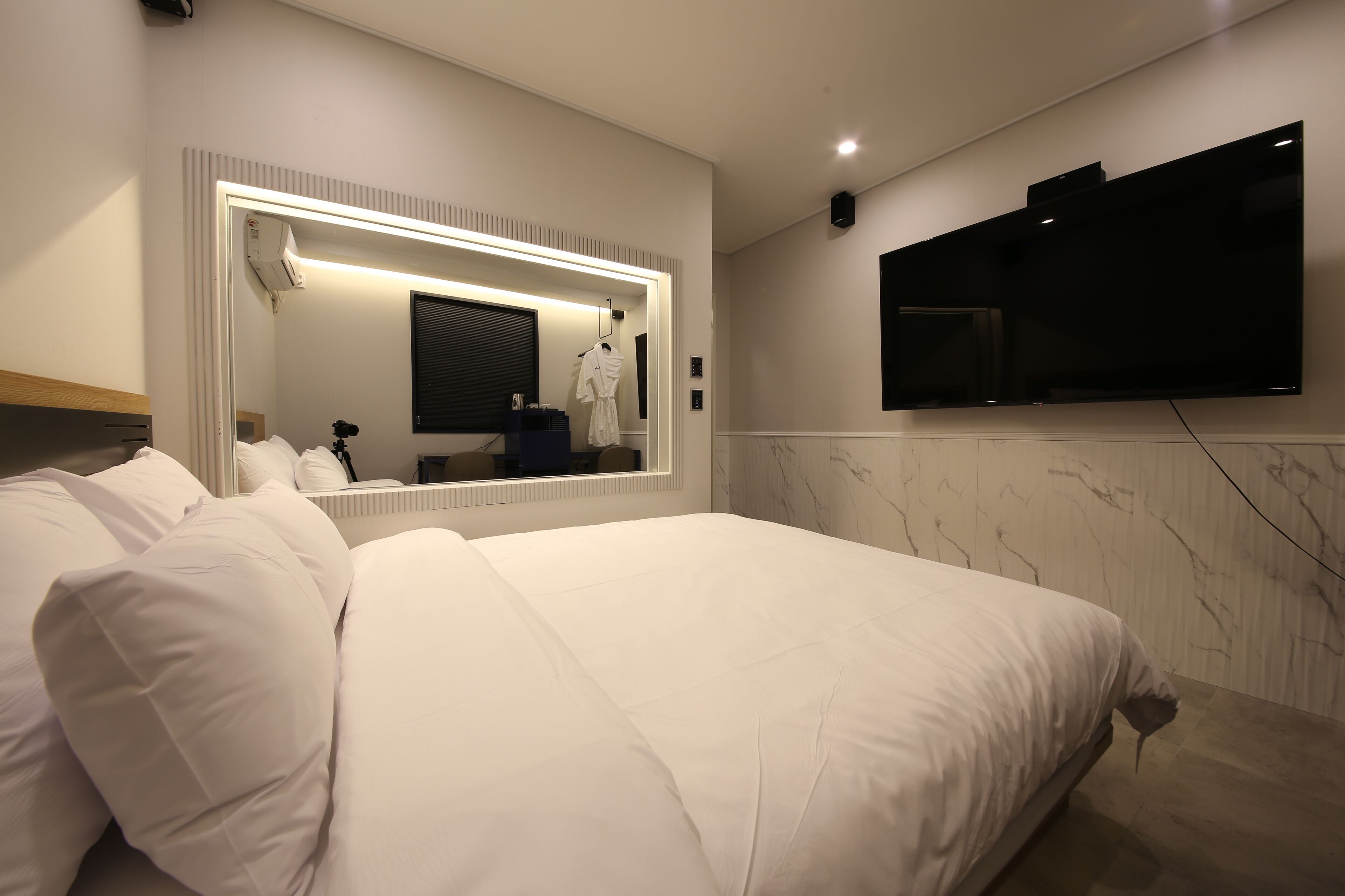 standard double room | free wifi