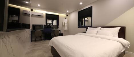 Deluxe Double Room | Free WiFi