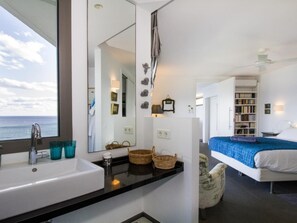 5 bedrooms, iron/ironing board, Internet, bed sheets - Can Ema, exclusive villa with pool front sea line (Canyamel)