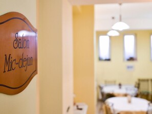 Petit déjeuner préparé sur commande servi tous les jours en supplément