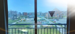 豪華客房 (Korean Ondol) | 書桌、遮光窗簾/窗簾、免費 Wi-Fi、床單