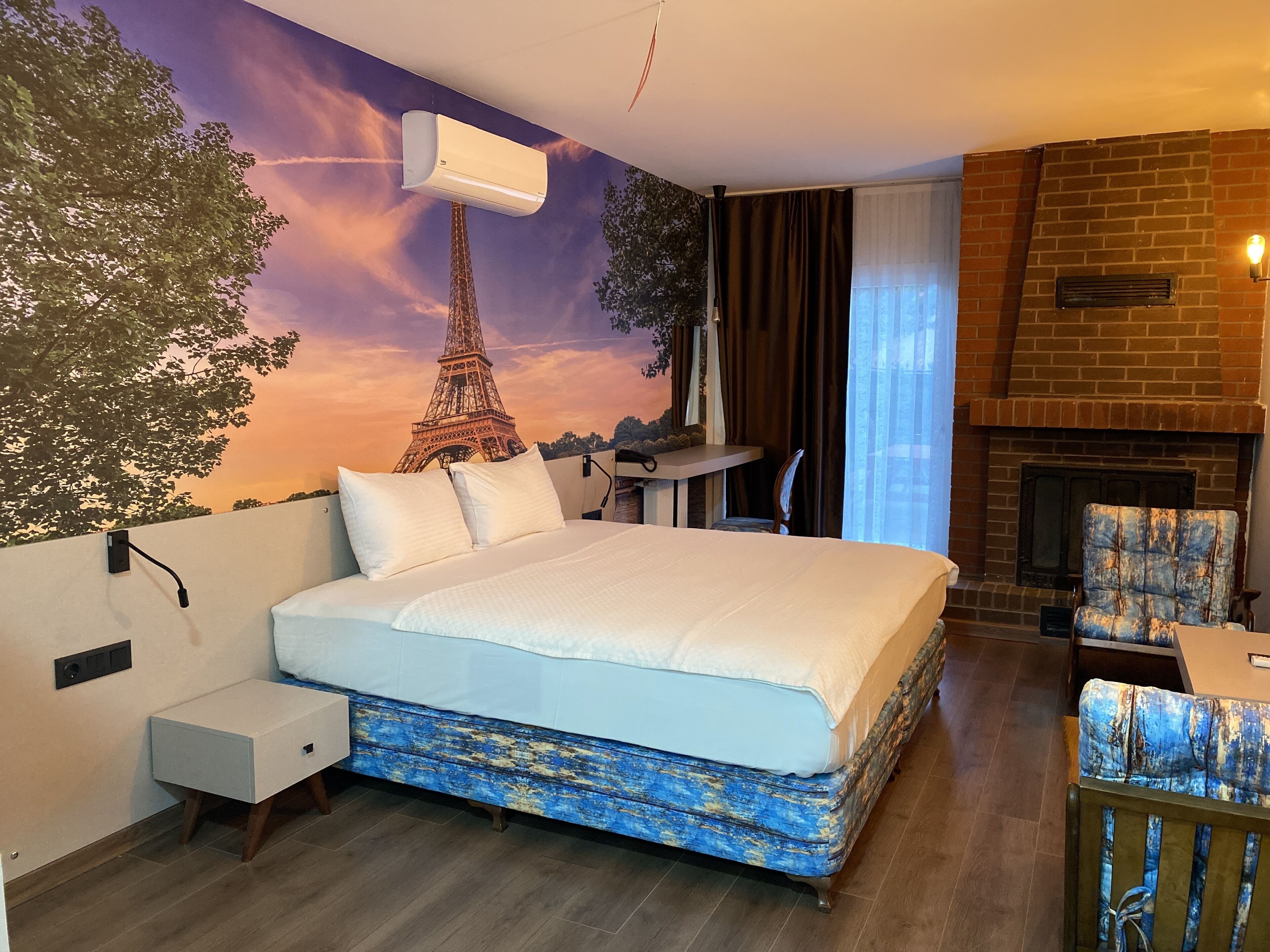 Deluxe Double Room, 1 Double Bed, Non Smoking, Garden View | Premium bedding, minibar, in-room safe, individually furnished