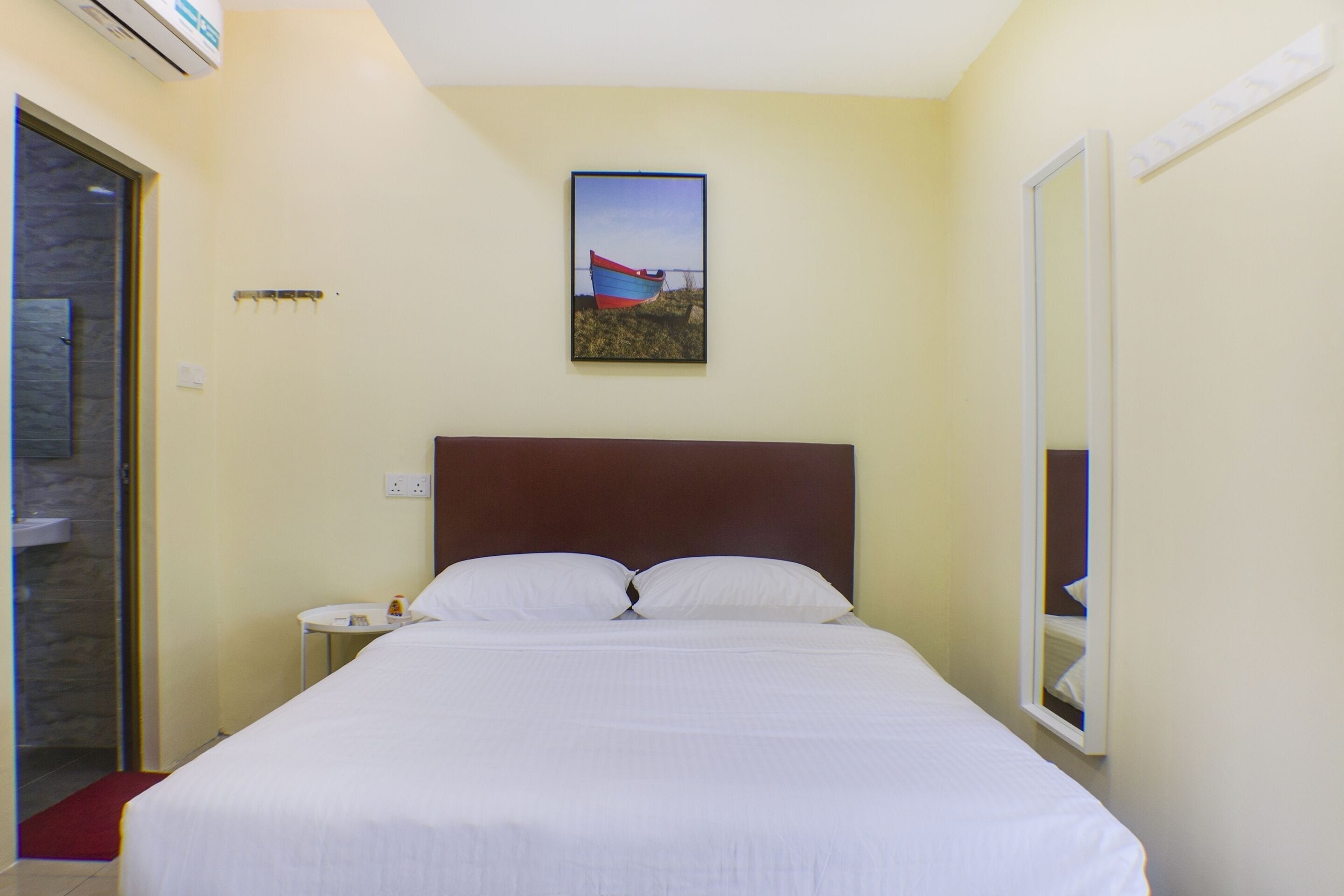 Photo - Hotel O Roselyn Inn 2