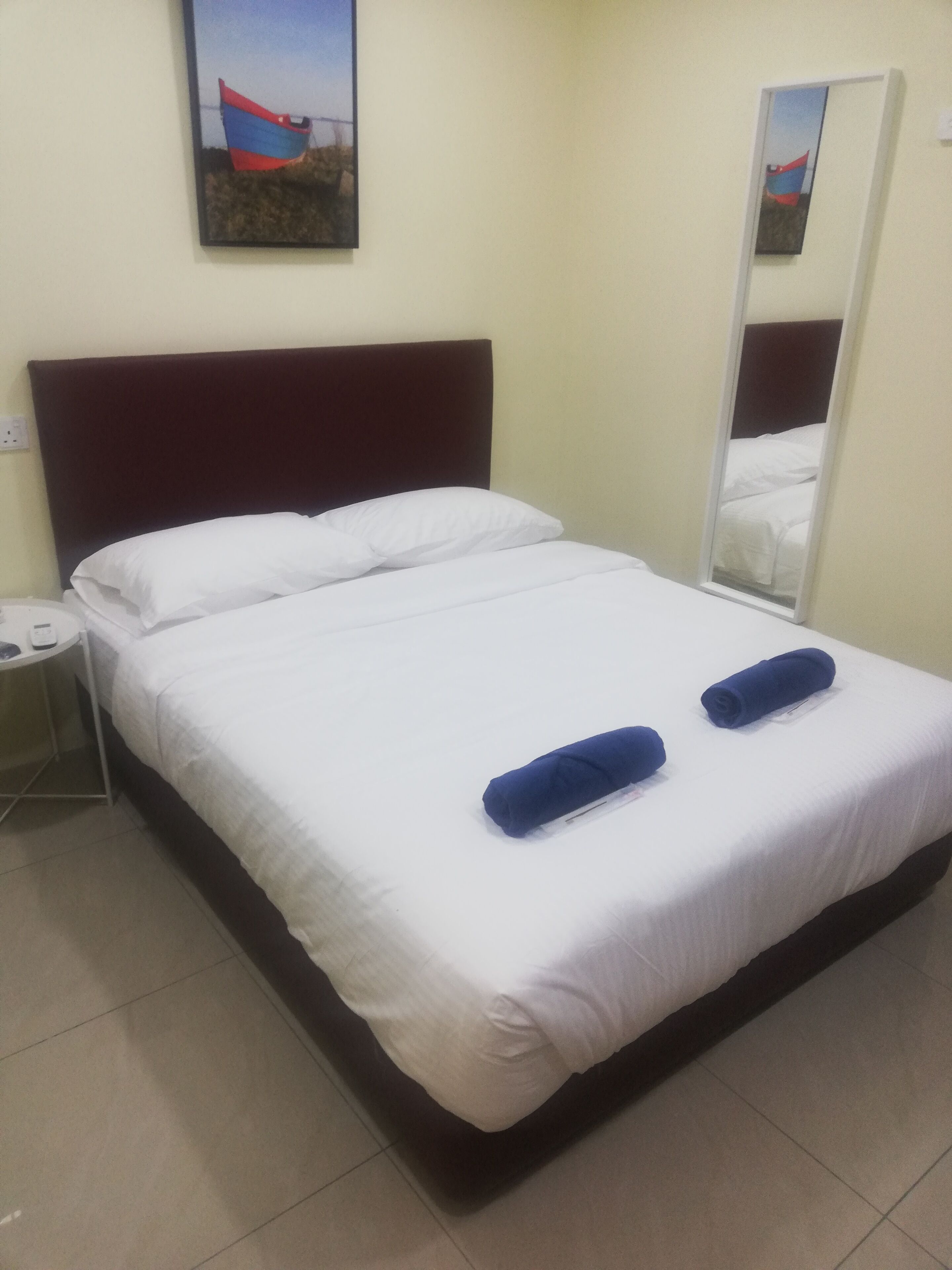Desk, free WiFi, bed sheets