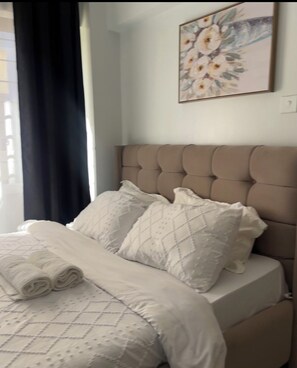 1 habitación, tabla de planchar con plancha y wifi 