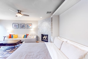 1 多间卧室、熨斗/熨衣板、上网接入、床单