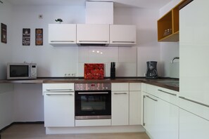 Private kitchen - Apartment Caroline - right in the city center (Celle)