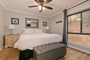 2 Schlafzimmer, Bügeleisen/Bügelbrett, kostenloses WLAN, Bettwäsche