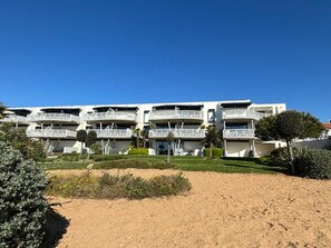 Exterior - Courtyard View Apt, Balcony, 2-4 Guests, 1 Bed, Direct Beach Access, Pool, Pet-Friendly (La Tranche-sur-Mer)