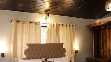 Colchones con pillow-top, wifi gratis y ropa de cama