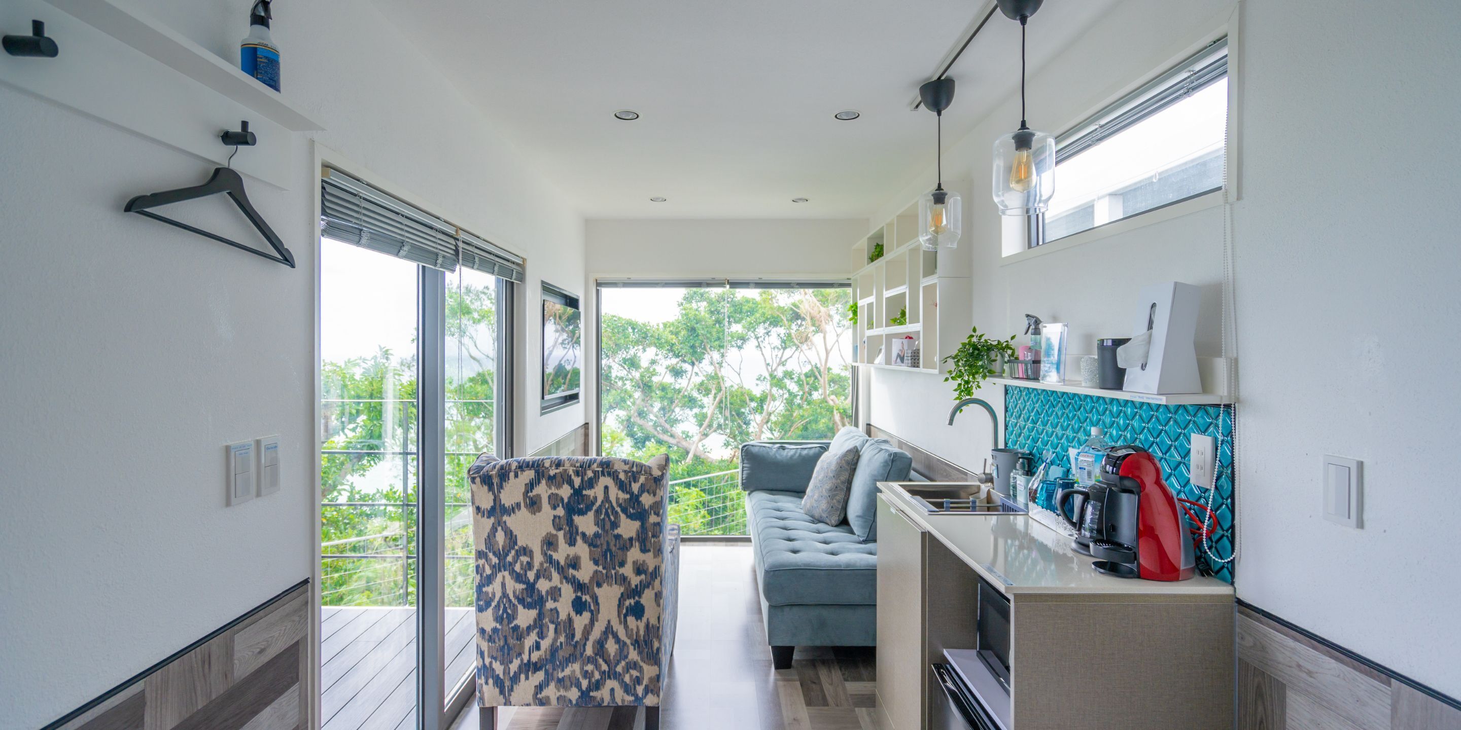 villa, non smoking, sea view | living area | 43-inch flat-screen tv with digital channels, netflix