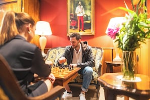 Lobby sitting area - Apartmenthaus Hotel Cella Central (Zell am See)