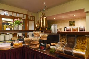 Daily buffet breakfast for a fee