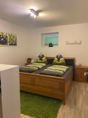 1 chambre, fer et planche à repasser, lit parapluie, Wi-Fi gratuit