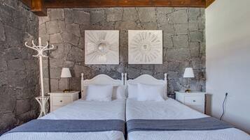 2 slaapkamers, een strijkplank/strijkijzer, gratis wifi, beddengoed