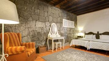 2 slaapkamers, een strijkplank/strijkijzer, gratis wifi, beddengoed