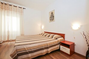 3 chambres, accès Internet, draps fournis