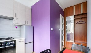 Economy-huoneisto | Yksityinen keittonurkkaus | Jääkaappi, uuni, liesi, kahvin-/teenkeitin