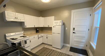 Entire Apartment walking distance to Cincy River front and COV Wedding Venues