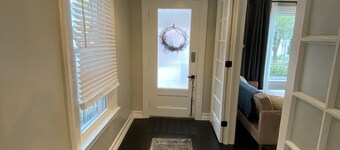 Entire Apartment walking distance to Cincy River front and COV Wedding Venues