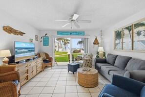 Smart TV, DVD player - Ground-Floor, Poolside Retreat Just a Walk from NSB No-Drive Beach (New Smyrna Beach)