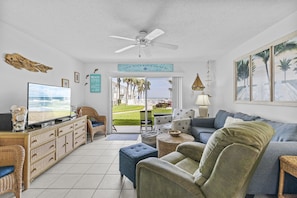 Smart TV, DVD player - Ground-Floor, Poolside Retreat Just a Walk from NSB No-Drive Beach (New Smyrna Beach)