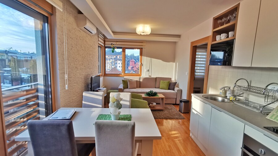 Konaciste Egoiste - Centar