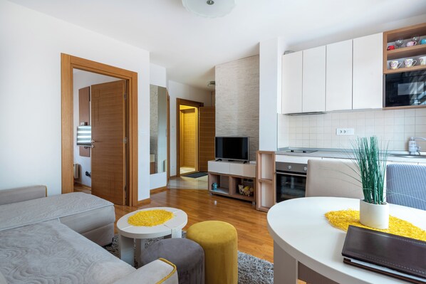 Standard Apartment | Living area - Egoiste Guesthouse Zlatibor Center (Zlatibor)