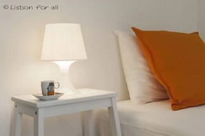3 makuuhuonetta, silitysrauta/-lauta, Wi-Fi, vuodevaatteet