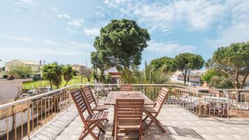 Southgate 2BD Apartment (6) | Balkon