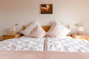 Free WiFi, bed sheets - Bio Ferienhof Winkler (Hutthurm)