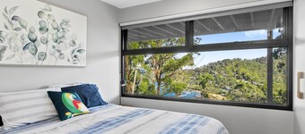 Wye9 Beautiful Treetop And Beach Views Open
