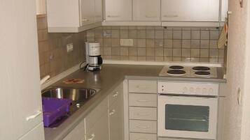 Apartemen | Dapur pribadi | Lemari es, microwave, oven, dan kompor