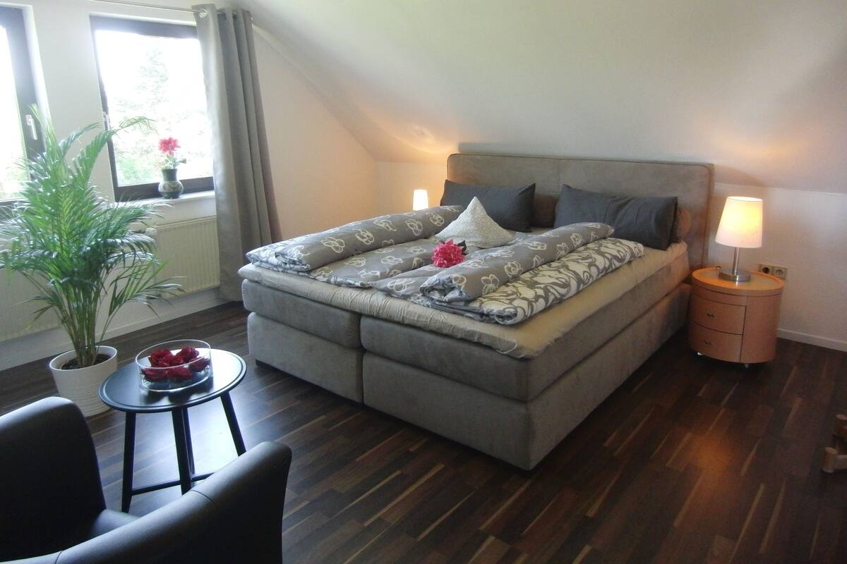 公寓 | 3 間臥室、免費無線上網、床單