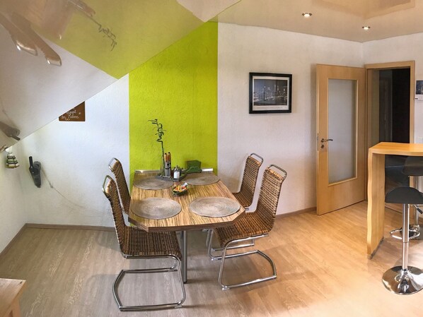 Appartement | Restauration dans la chambre