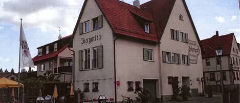 Fachada de la propiedad