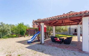 Children’s area - Villa for large groups with 60m2 heated pool, Jacuzzi, sauna, fitness, playground and wine cellar (Sveti Vid Dobrinjski (Krk))