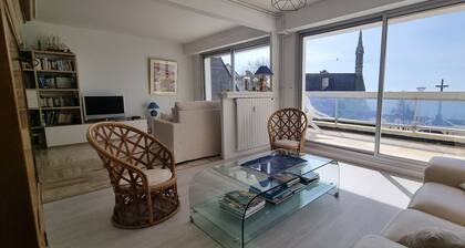 Très Bel Appartement Balcon vue mer en Centre de Concarneau