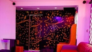 بار (في المنشاة)