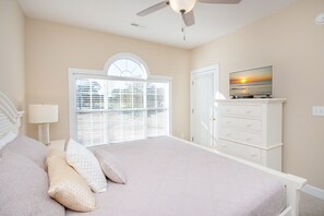 2 habitaciones, tabla de planchar con plancha, internet y ropa de cama 