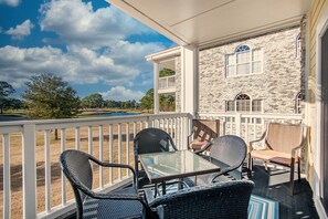 Property grounds - A golf course view escape in the heart of Myrtle Beach! (Myrtle Beach)