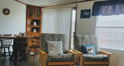 Peaceful/Beautiful Mountain Views & centrally located to all the mountain fun