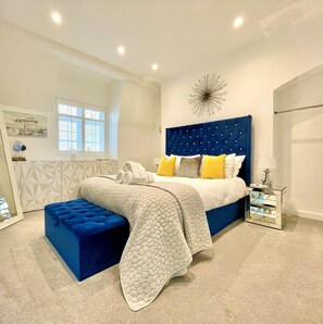 1 bedroom, iron/ironing board, travel cot, free WiFi