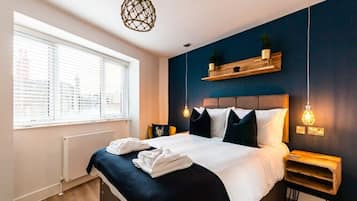 3 Schlafzimmer, Schreibtisch, BĂŒgeleisen/BĂŒgelbrett, kostenloses WLAN