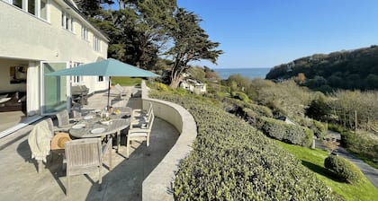 Five bedroom holiday home (sleeps 10) near Salcombe