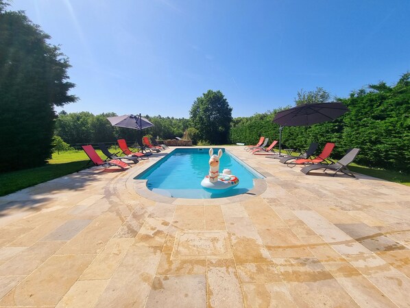 Piscine extérieure, piscine chauffée