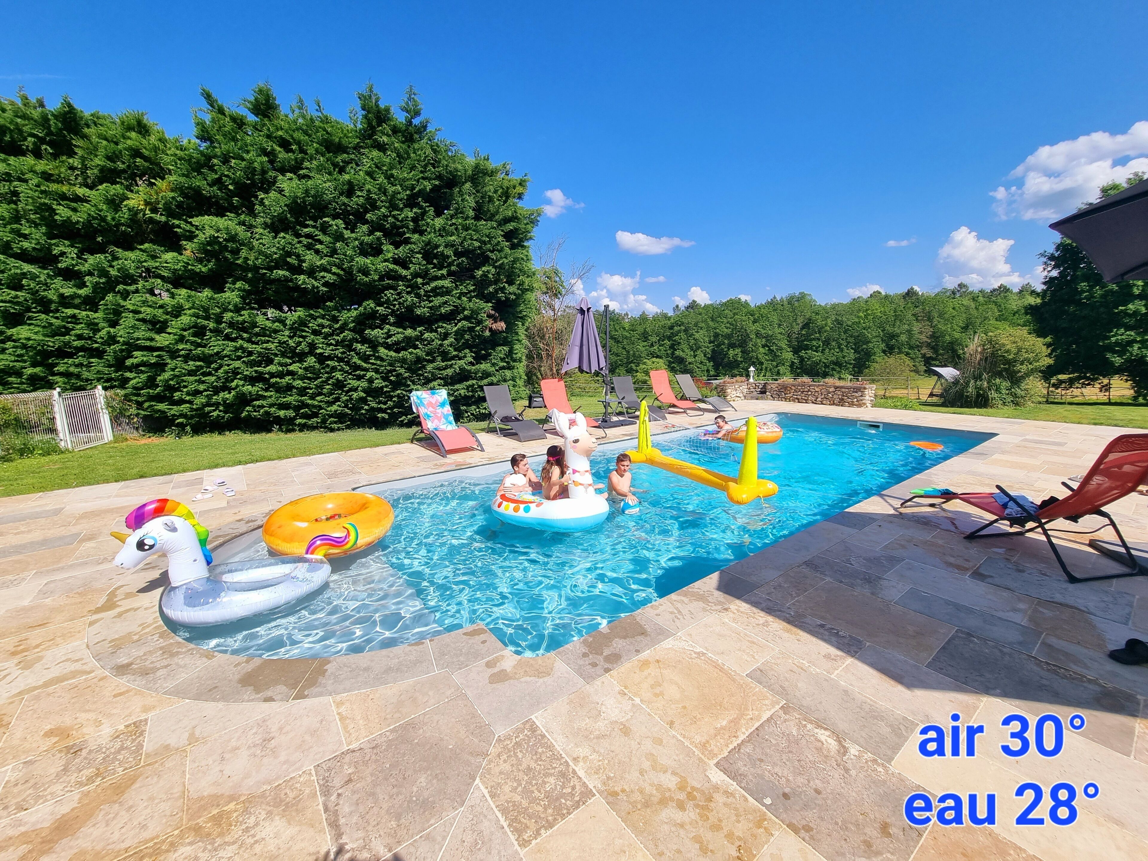 Piscine extérieure, piscine chauffée